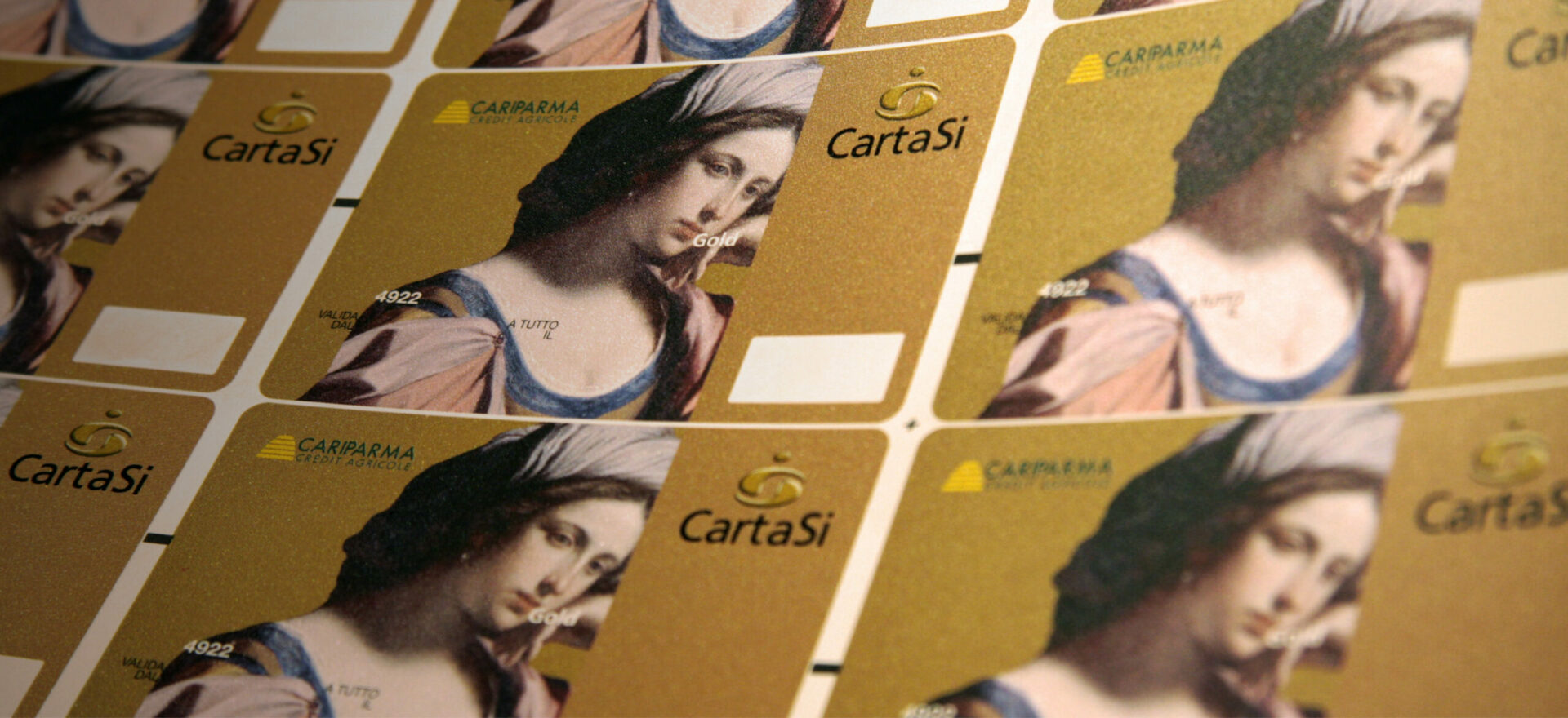 Credit Cards | Graphic Design | Branding | Cariparma | Mario Trimarchi Design | Fragile