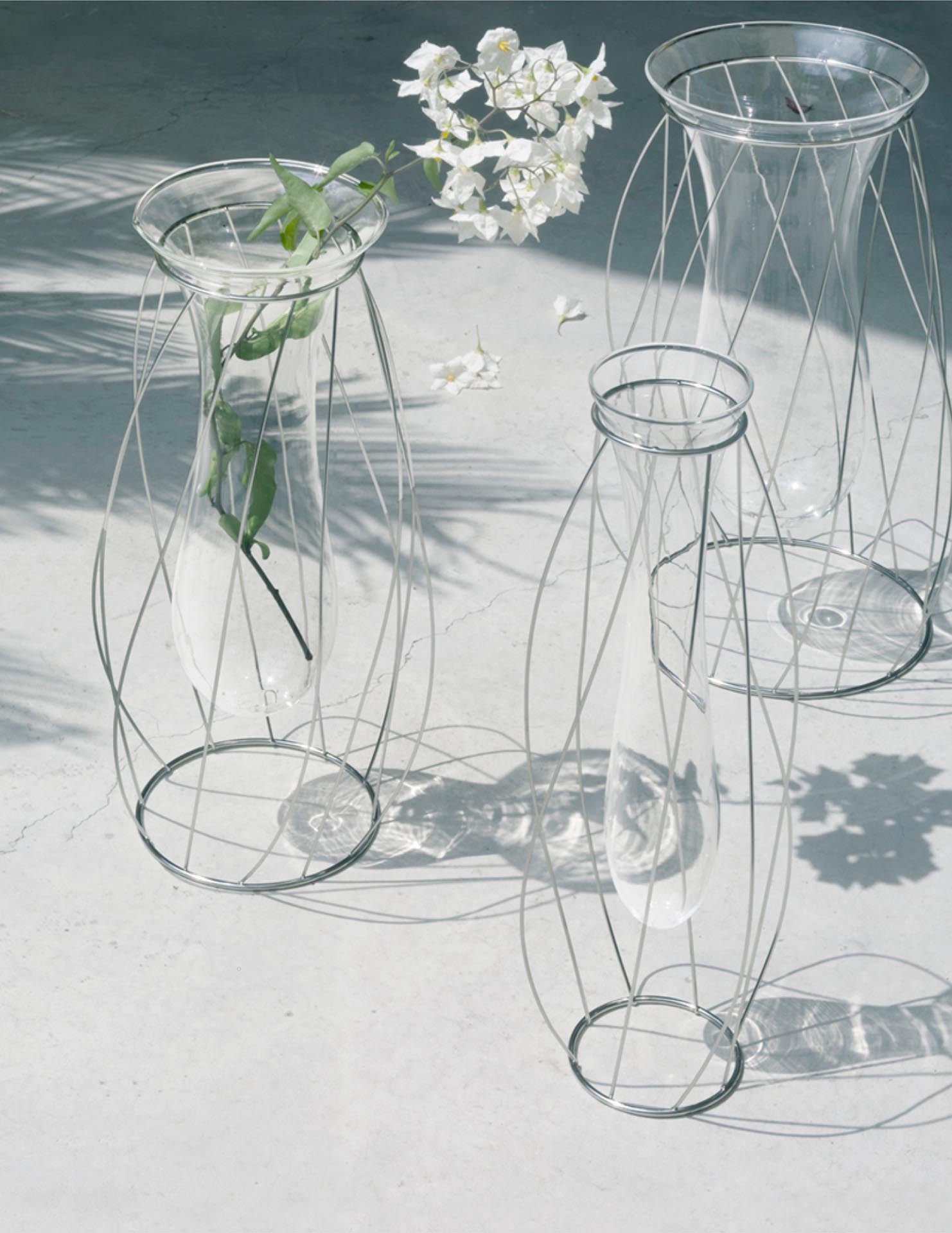 Intanto-Alessi-Mario-Trimarchi-Design-Flower-vases-Products-Artworks-scaled-mobile-2026 Intanto Alessi