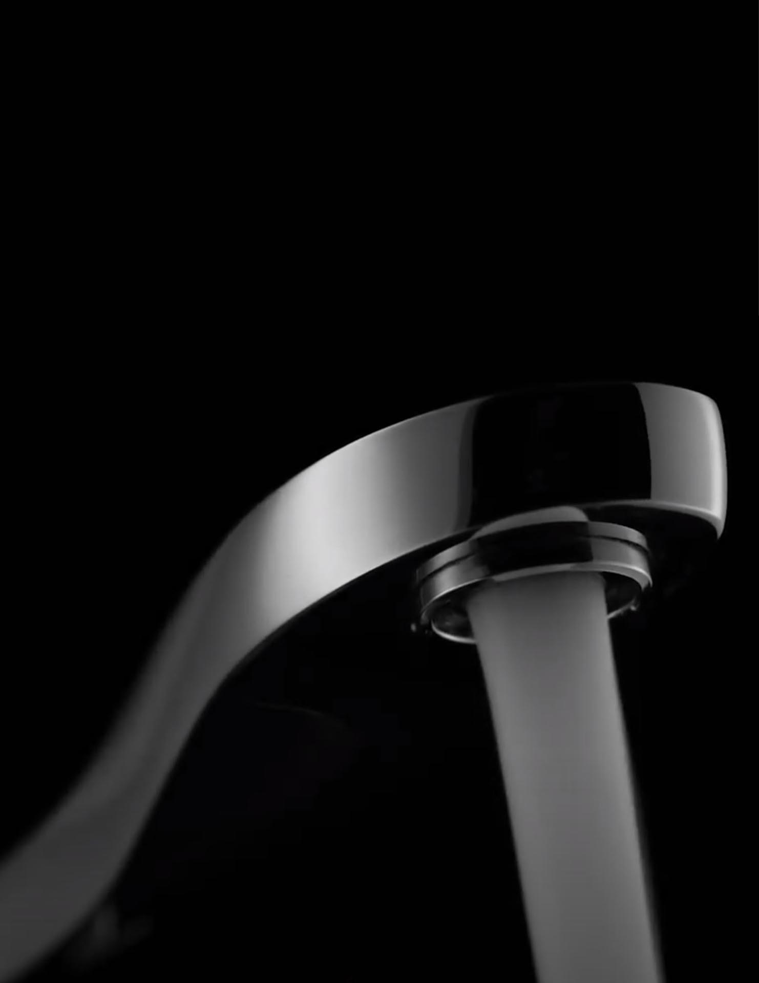 Swan-Alessi-Hansa-Mario-Trimarchi-Design-kitchen-faucet-black-mobile-2026 Swan-Alessi-Hansa-Mario-Trimarchi-Design-kitchen-faucet-black-mobile-2026